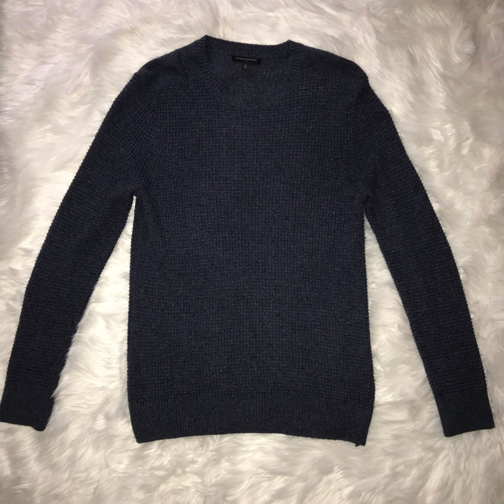 Men’s medium navy blue sweater by Banana Republic